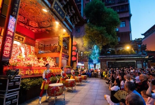 <CMSPRO_DOCUMENT FIELD='title'></CMSPRO_DOCUMENT>